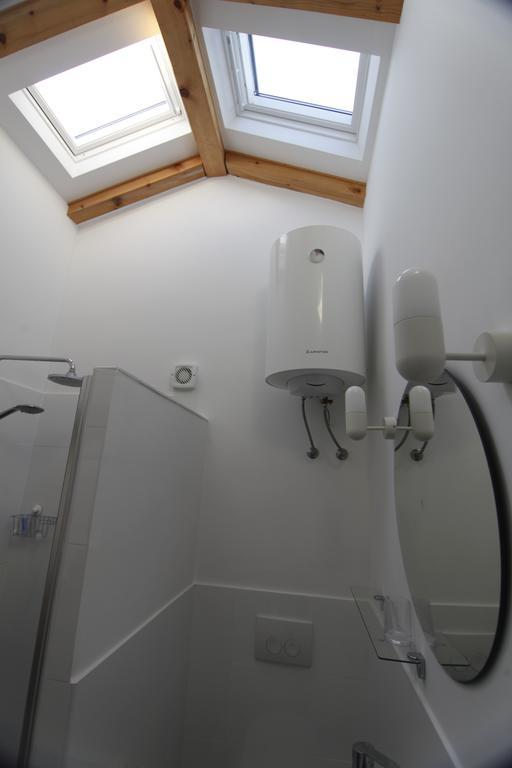 Holiday Home Kuca Na Moru Kornić المظهر الخارجي الصورة